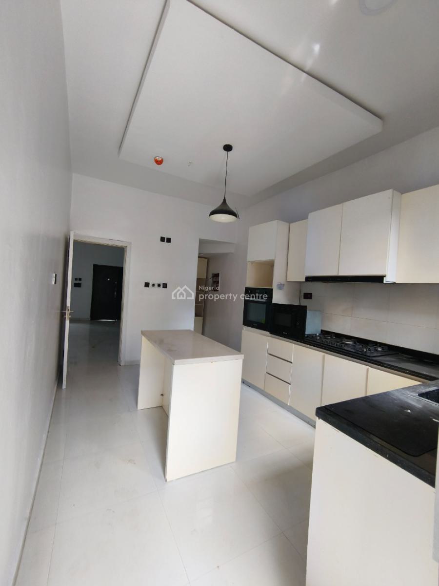 Luxury Well Maintained 4 Bedrooms Duplex, Osapa, Lekki, Lagos, Terraced Duplex for Rent