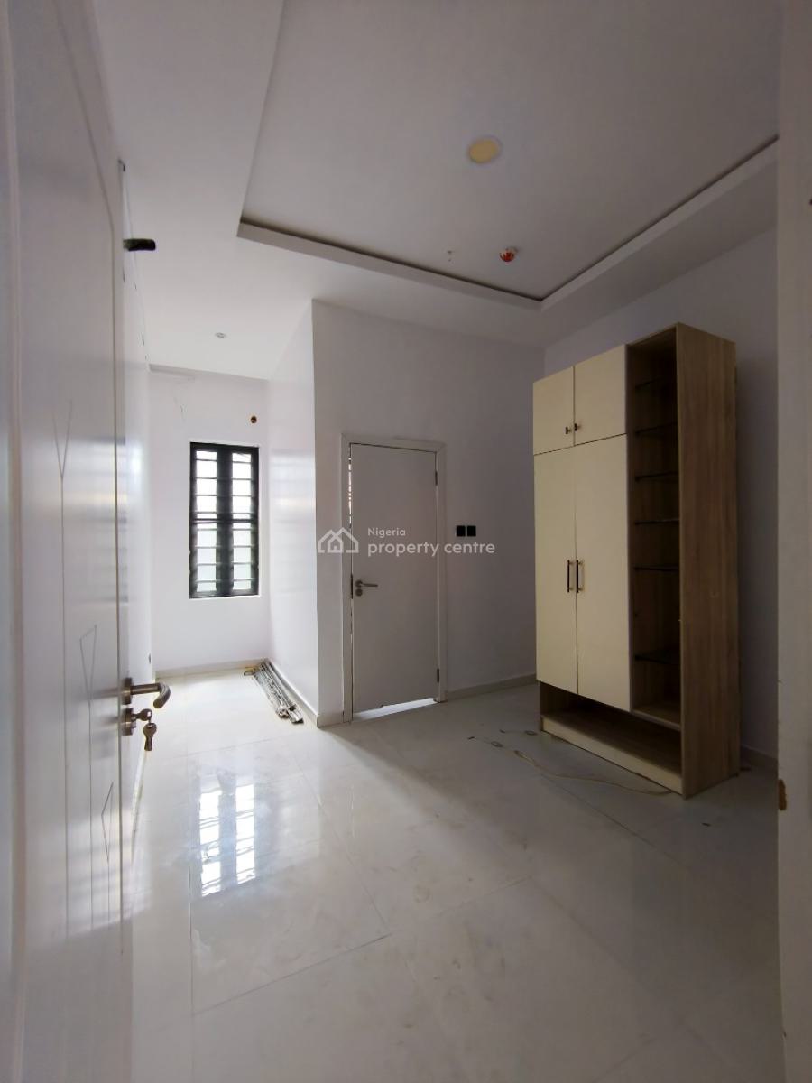 Luxury Well Maintained 4 Bedrooms Duplex, Osapa, Lekki, Lagos, Terraced Duplex for Rent