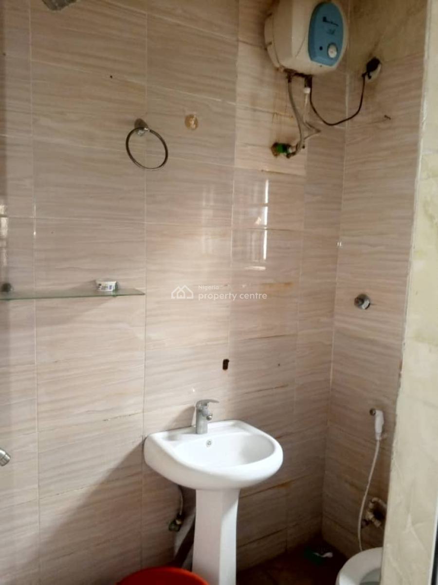 Lovely Mini Flat, Adekunle, Yaba, Lagos, Mini Flat (room and Parlour) for Rent