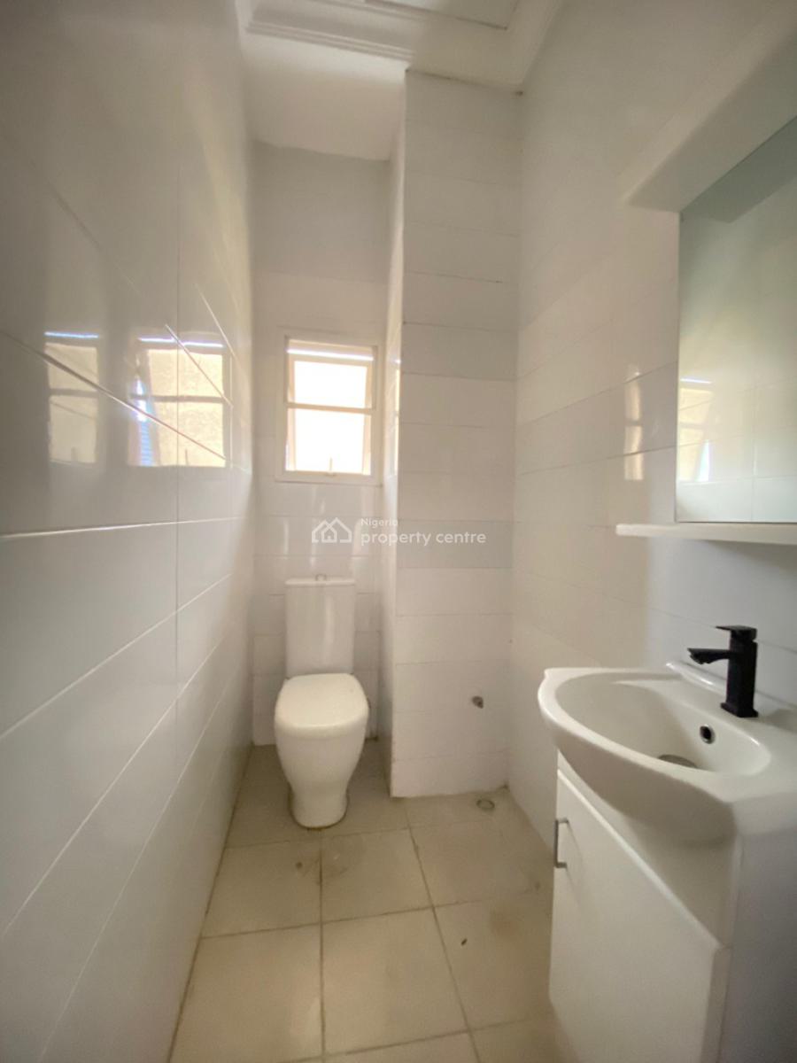 Fully Serviced Mini Flat (room and Parlour) with Acs, Chevron Drive, Chevron,, Lekki, Lagos, Mini Flat (room and Parlour) for Rent