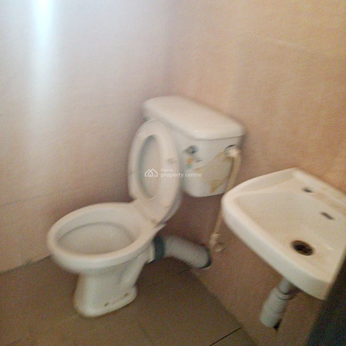 Sharp and Spacious Room and Parlour, Seaside Estate, Badore, Ajah, Lagos, Flat / Apartment for Rent