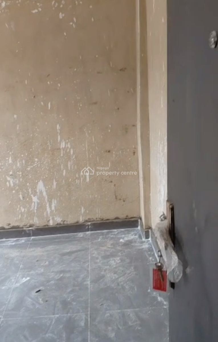 Newly Built 2 Bedrooms, Nathan Street, Surulere, Lagos, Flat / Apartment for Rent