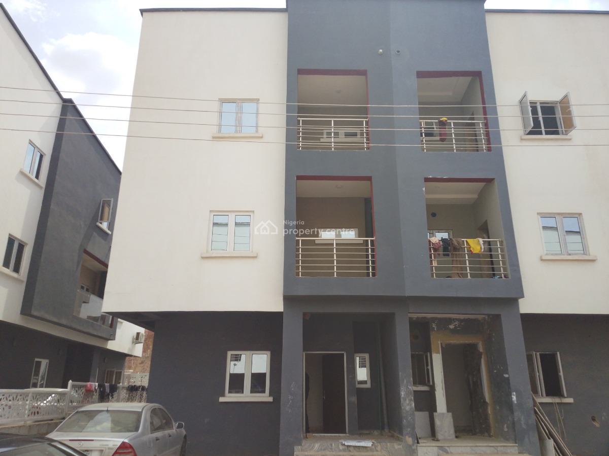 5 Bedrooms Semi Detached Duplex, Opposite Judges Quarters, Katampe, Abuja, Semi-detached Duplex for Sale