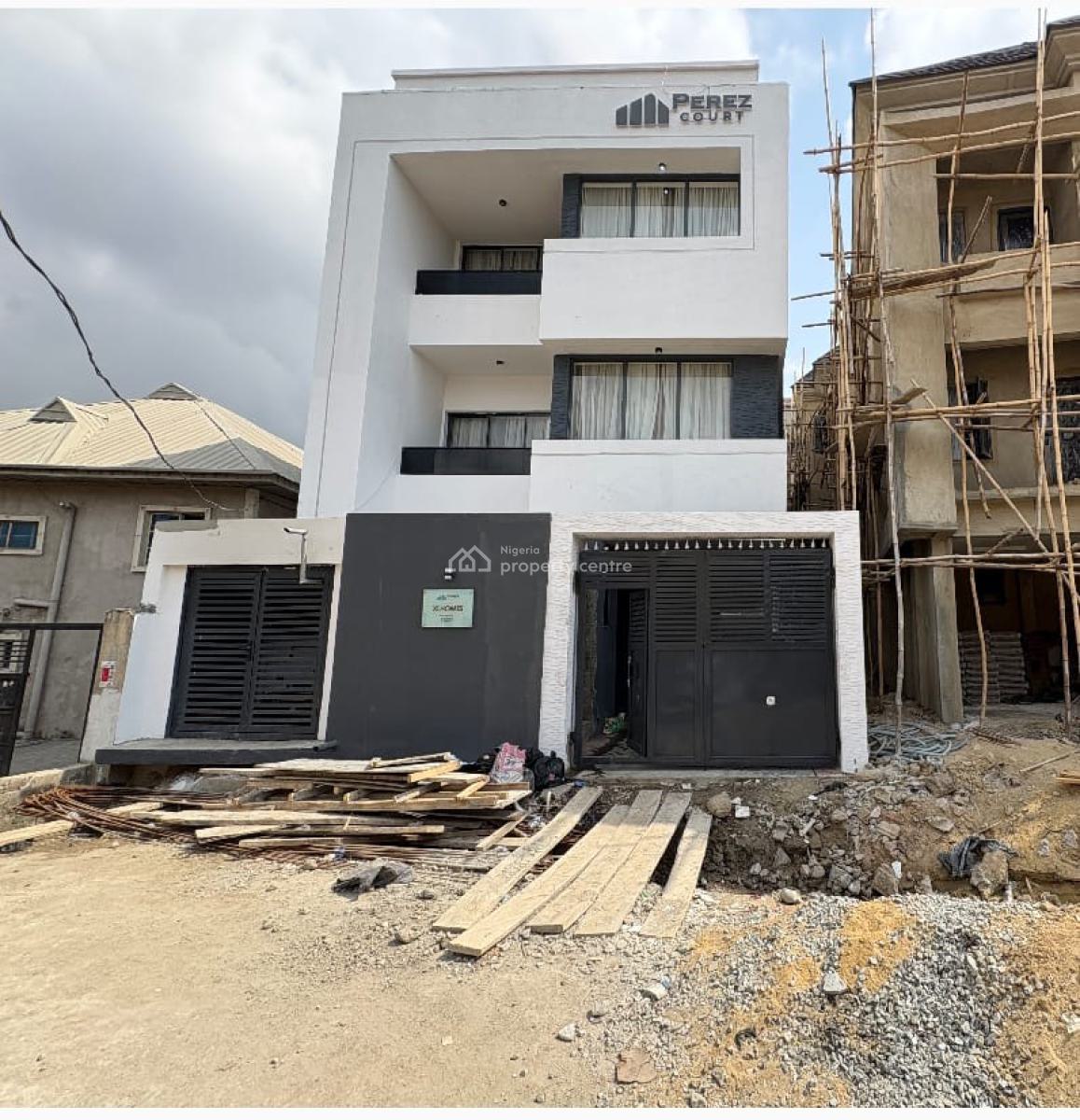 Luxuriously Furnished Studio Apartment, Surulere, Surulere, Lagos, Flat / Apartment for Sale