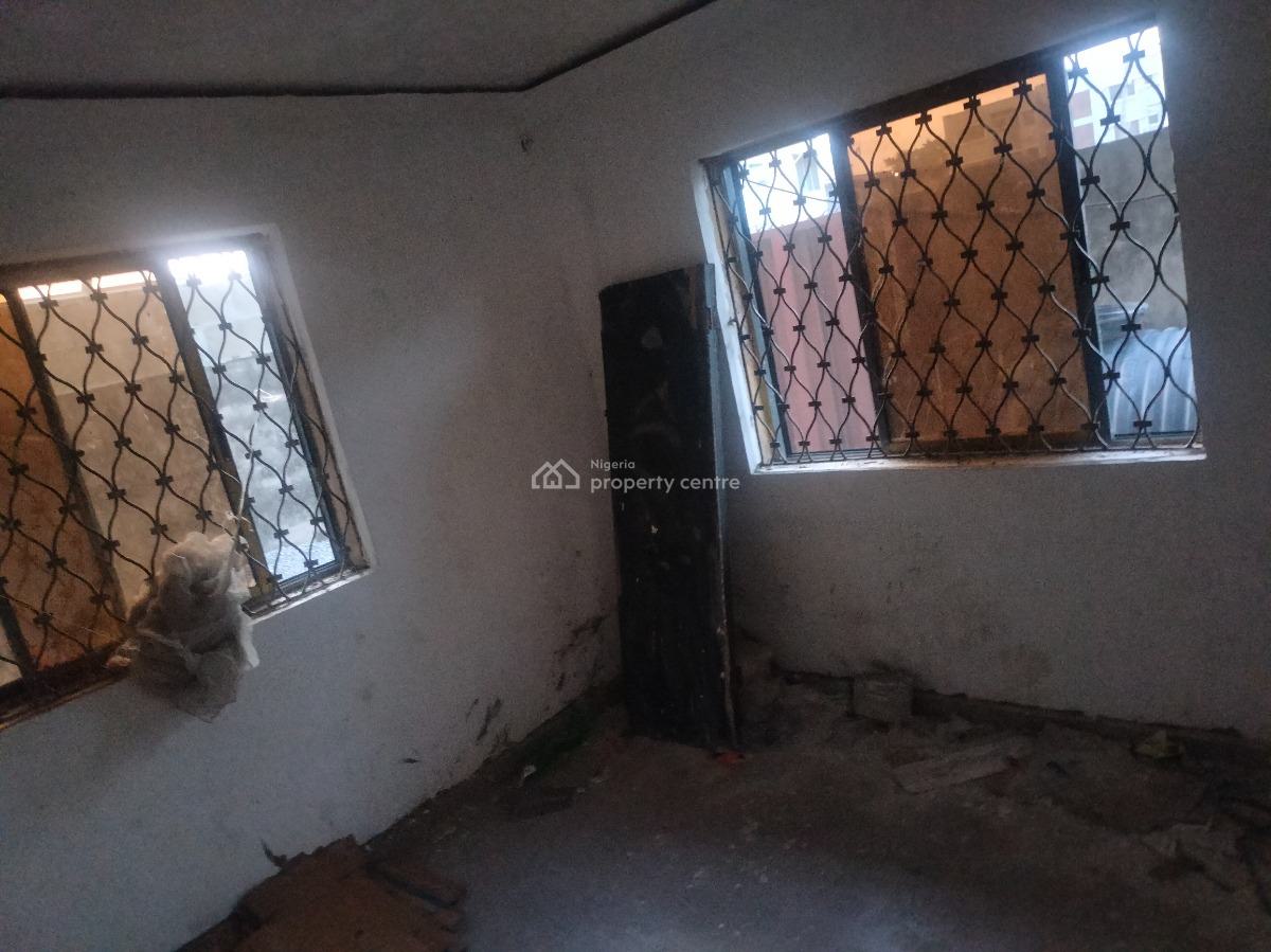 Newly Renovated Mini Flat with 2 Toilets, Clean Water, Contact Light, Ketu, Accesible to 3 Major Bustops, Ketu, Lagos, Mini Flat (room and Parlour) for Rent