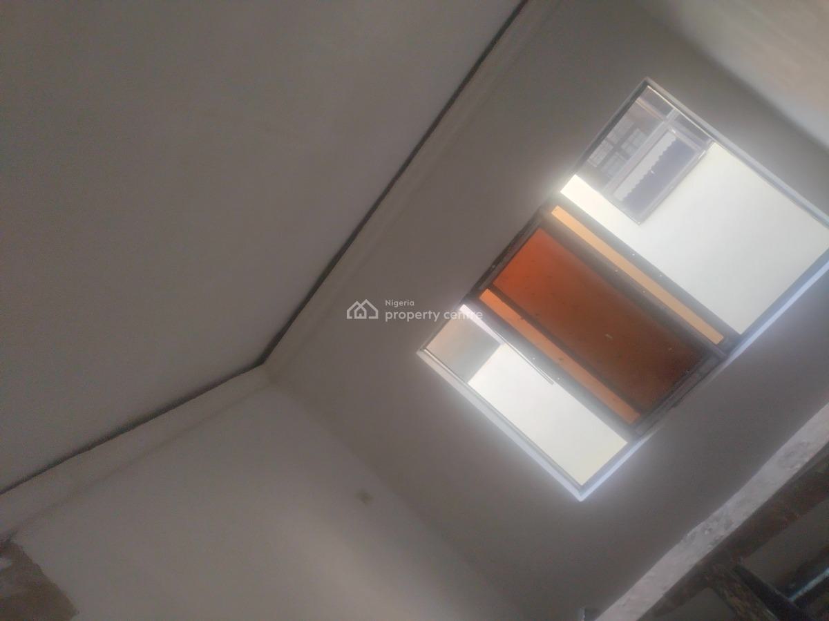 Newly Renovated Mini Flat with 2 Toilets, Clean Water, Contact Light, Ketu, Accesible to 3 Major Bustops, Ketu, Lagos, Mini Flat (room and Parlour) for Rent