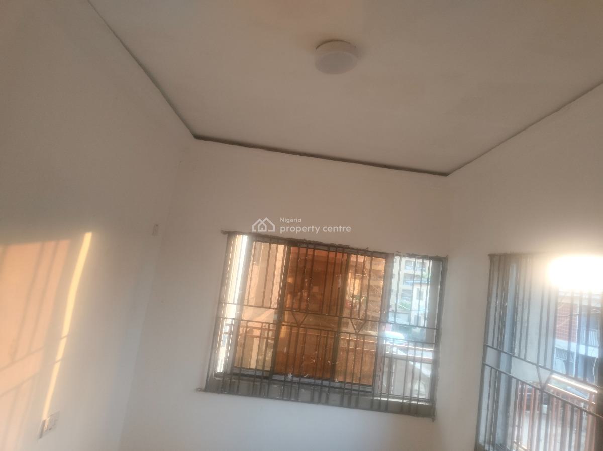 Newly Renovated Mini Flat with 2 Toilets, Clean Water, Contact Light, Ketu, Accesible to 3 Major Bustops, Ketu, Lagos, Mini Flat (room and Parlour) for Rent