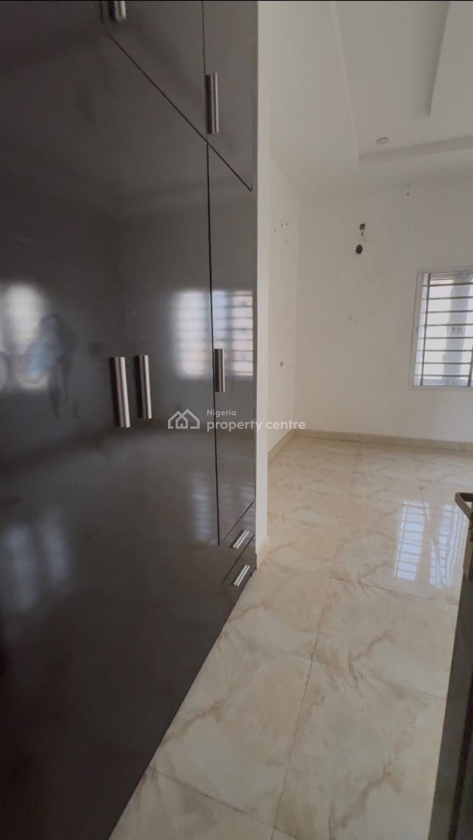 Standard 2-bedroom Apartment, River Park Estate, Lugbe District, Abuja, Flat / Apartment for Sale