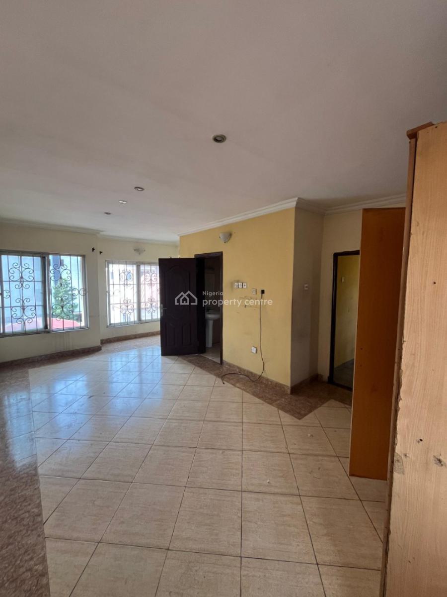 Spacious 4 Bedroom Terrace Duplex, Lekki Phase 1, Lekki, Lagos, Terraced Duplex for Rent
