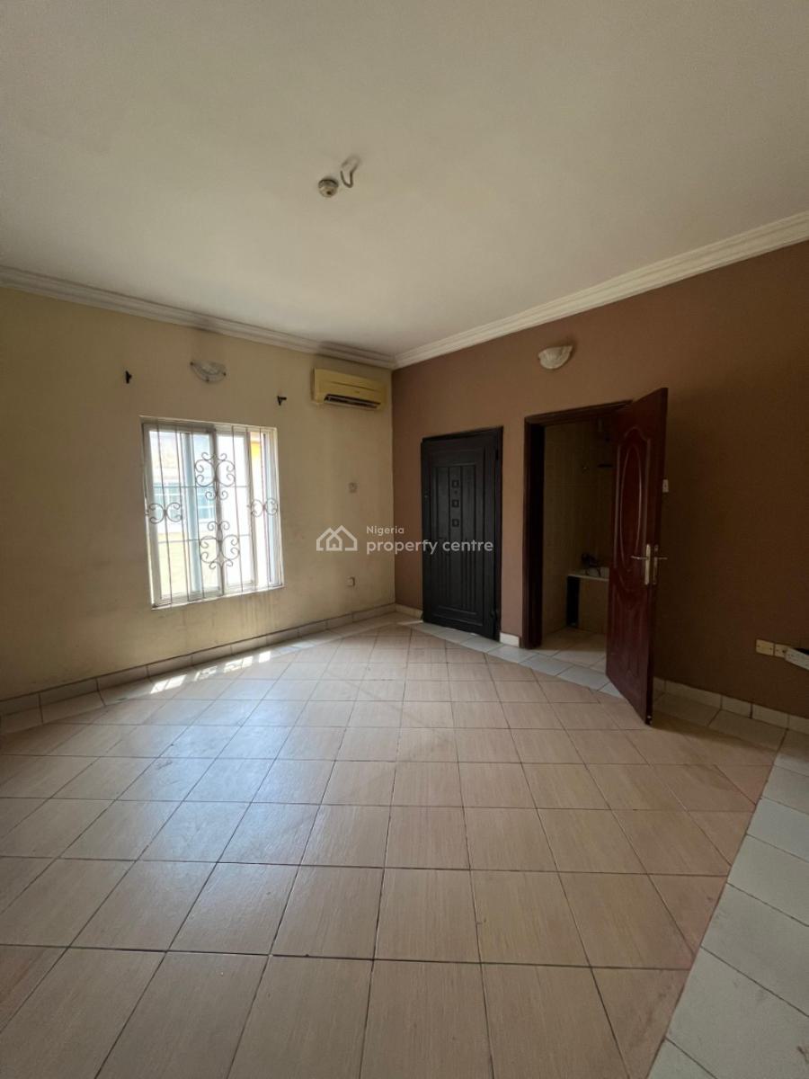 Spacious 4 Bedroom Terrace Duplex, Lekki Phase 1, Lekki, Lagos, Terraced Duplex for Rent
