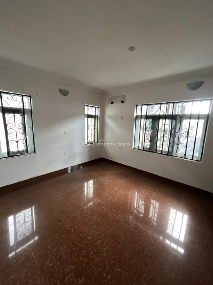 Spacious 2 Bedroom Terrace Duplex, Lekki Phase 1, Lekki, Lagos, Terraced Duplex for Rent