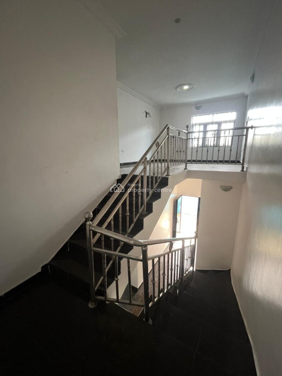Spacious 2 Bedroom Terrace Duplex, Lekki Phase 1, Lekki, Lagos, Terraced Duplex for Rent