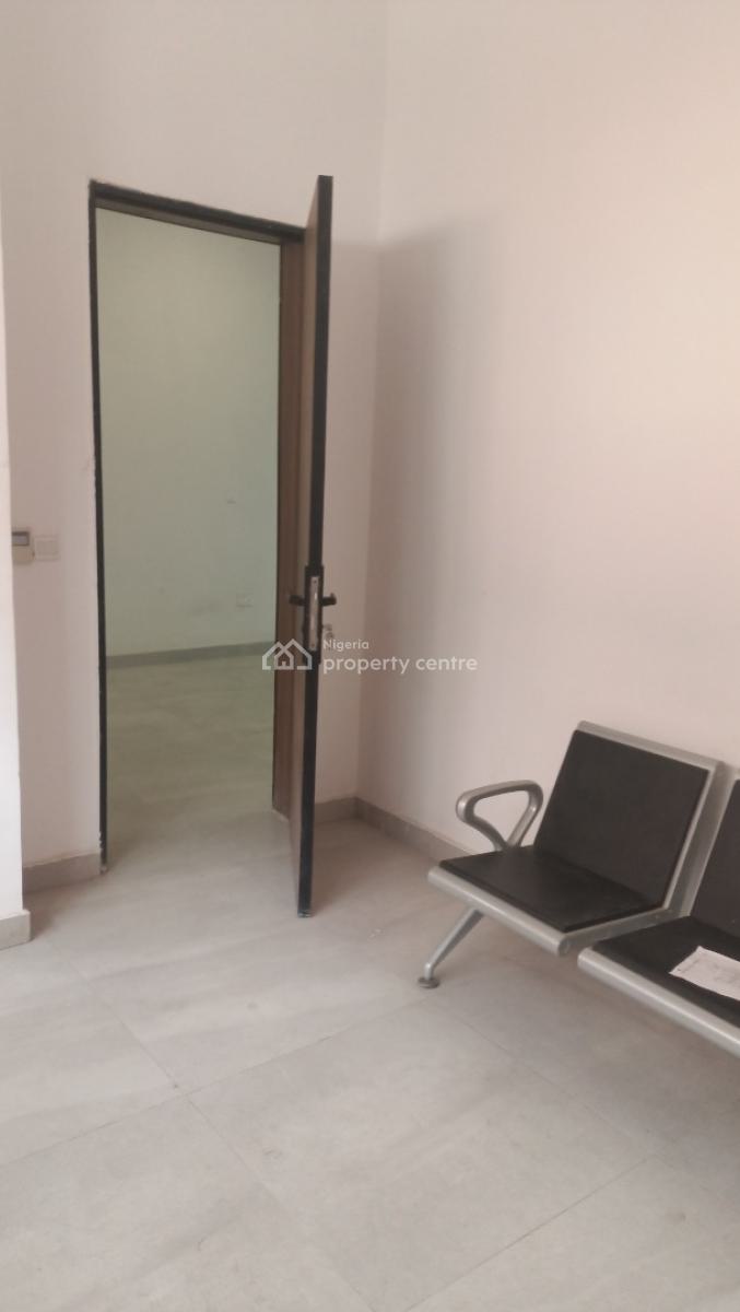 Fully Serviced  87 Sqms Showroom Space, Opebi Road, Opebi, Ikeja, Lagos, Plaza / Complex / Mall for Rent