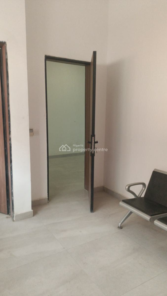 Fully Serviced  87 Sqms Showroom Space, Opebi Road, Opebi, Ikeja, Lagos, Plaza / Complex / Mall for Rent