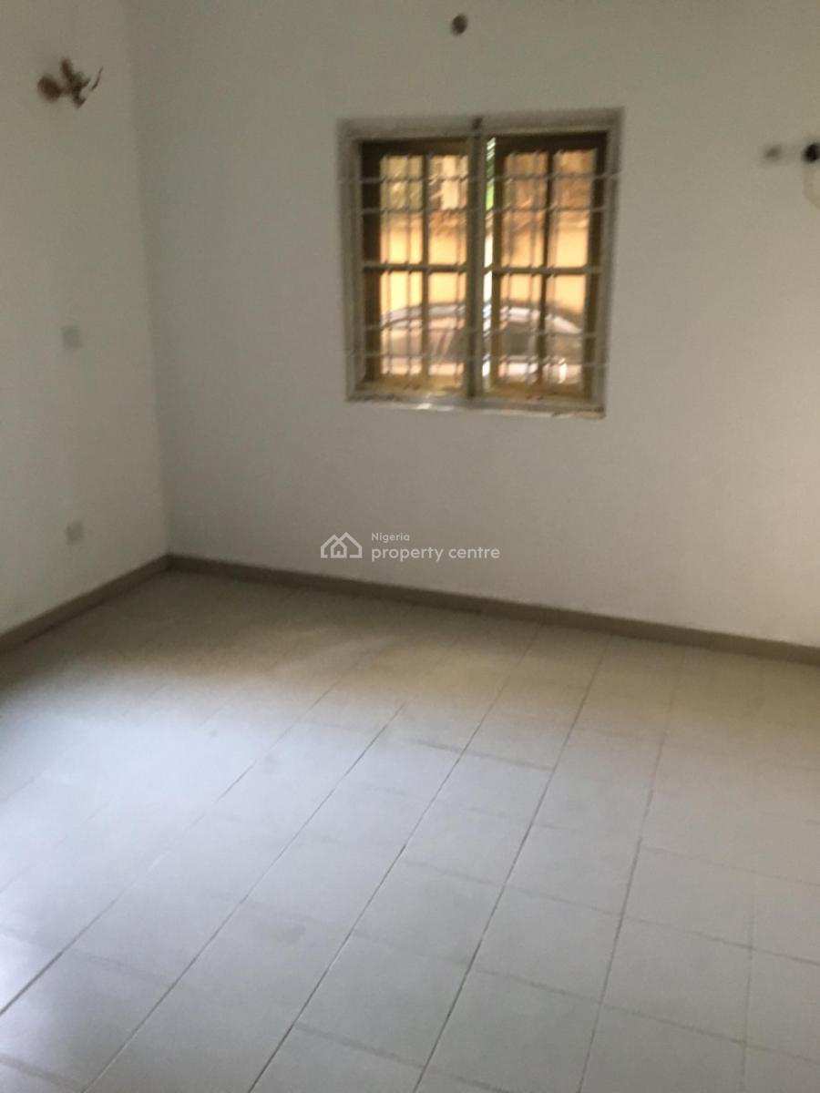 Spacious 3 Bedroom Apartment with Bq, Lekki Phase 1, Lekki, Lagos, Flat / Apartment for Rent