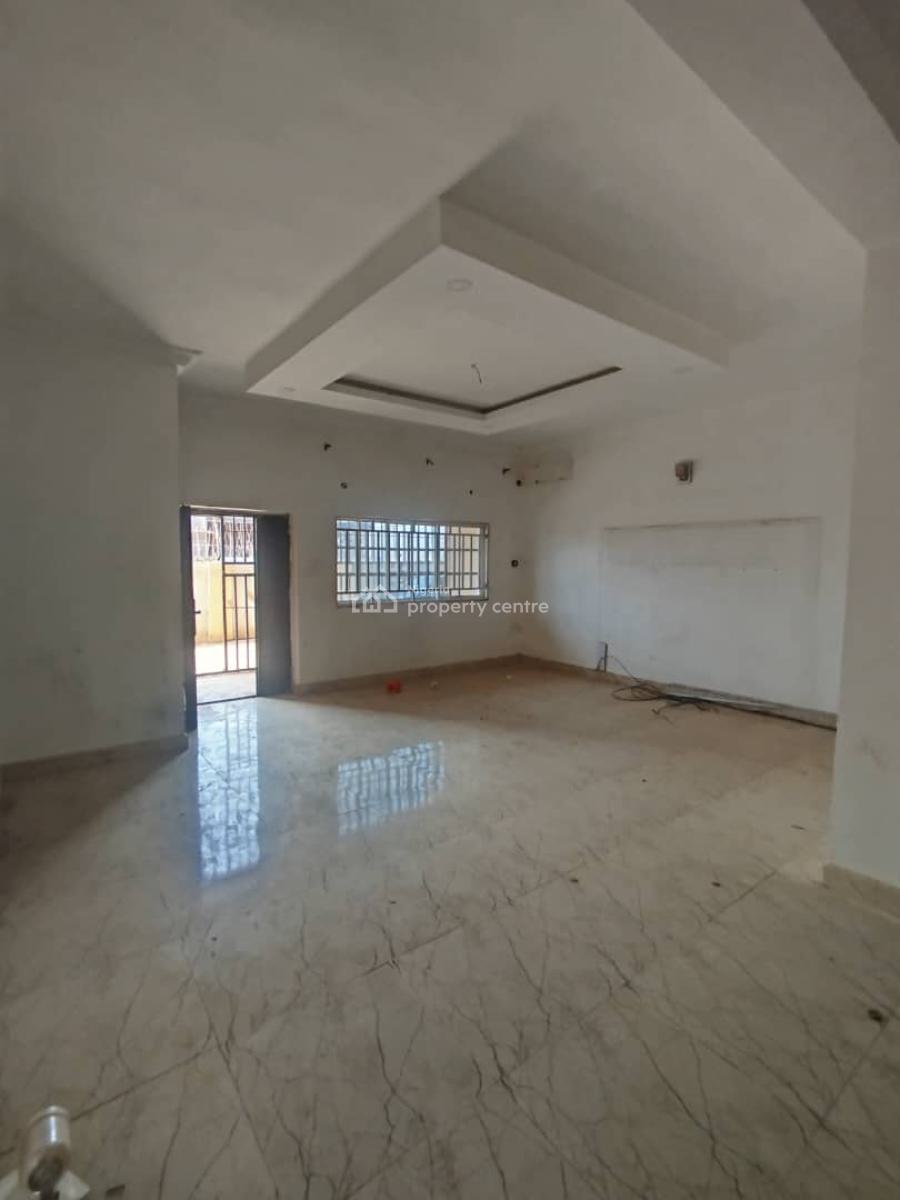 Massive 3bedroom Flat on The Ground Floor with Few Mins Untarred Roadh, Katampe, Abuja, Flat / Apartment for Rent