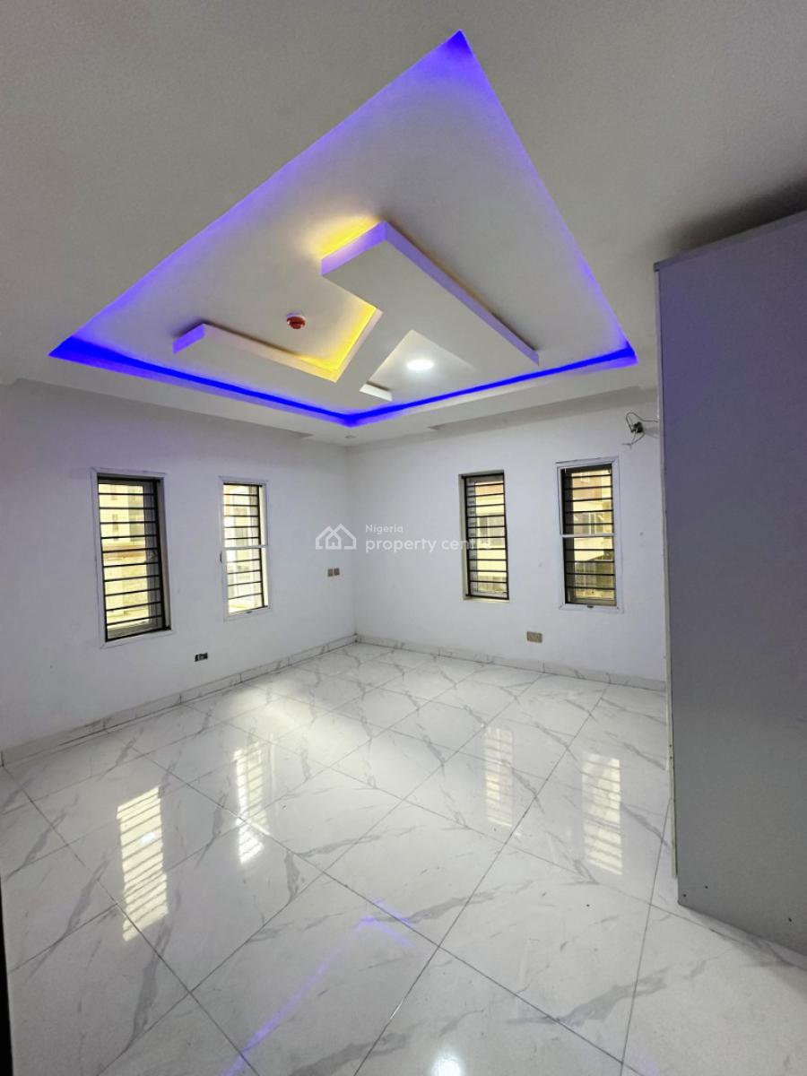 Executive 2 Bedroom Apartment, Lekki Phase 1, Lekki, Lagos., Lekki Phase 1, Lekki, Lagos, Flat / Apartment for Sale