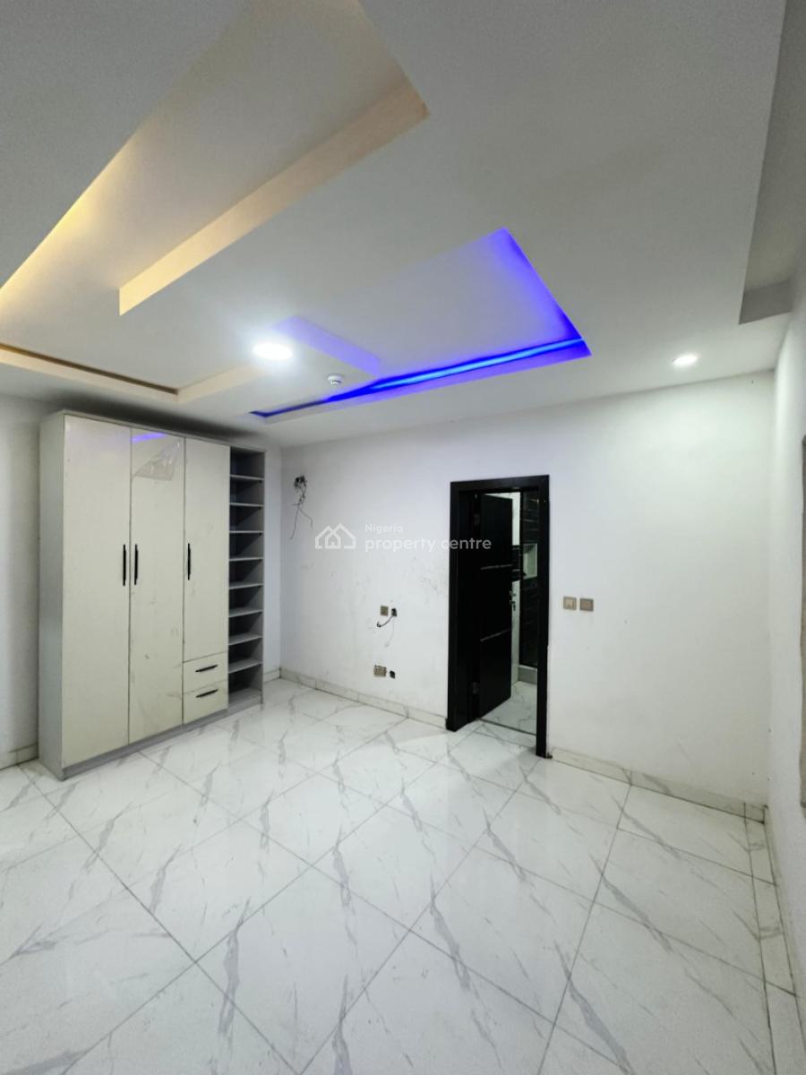 Executive 2 Bedroom Apartment, Lekki Phase 1, Lekki, Lagos., Lekki Phase 1, Lekki, Lagos, Flat / Apartment for Sale