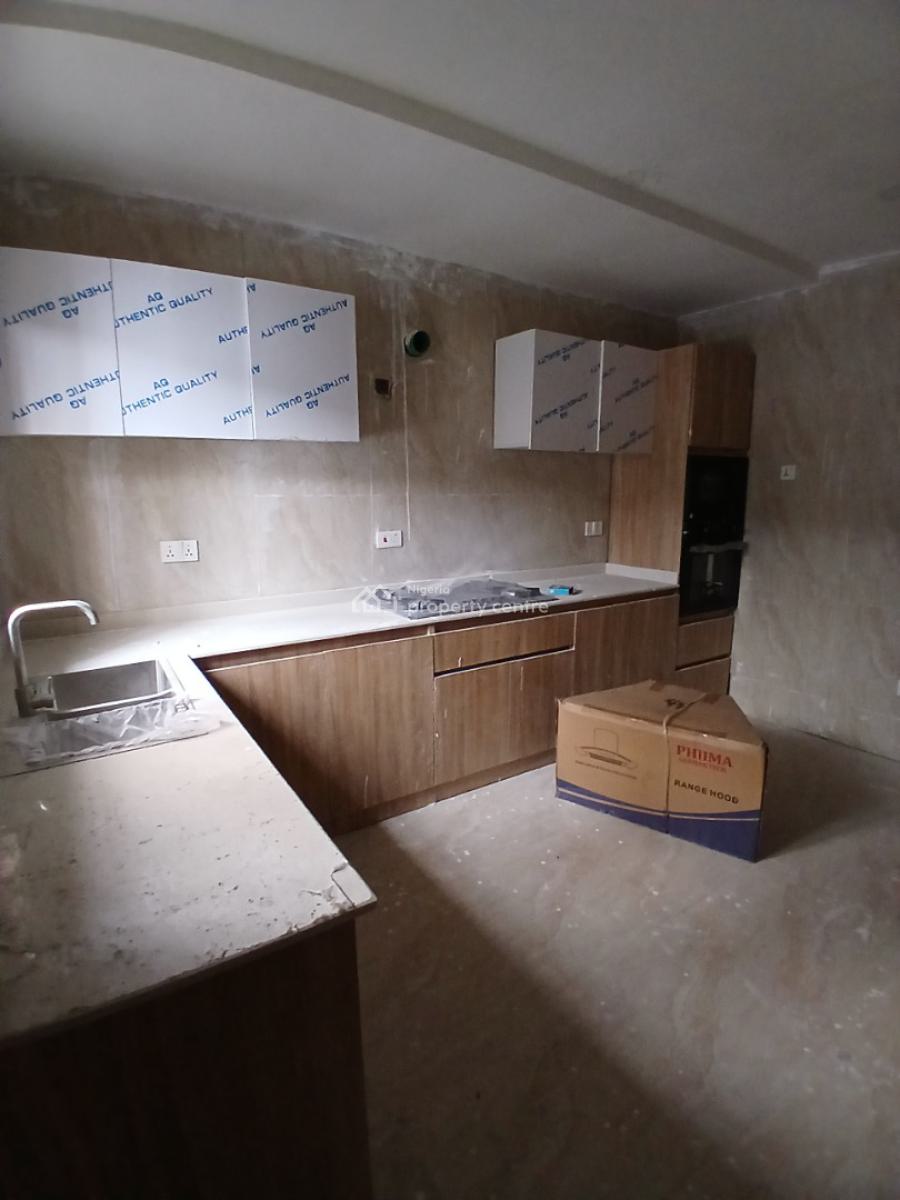 Newly Built and Serviced 4 Bedroom En-suite Townhouse with an Enclosed, Ikate Elegushi, Lekki, Lagos, Terraced Duplex for Rent