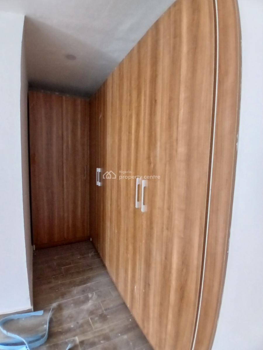 Newly Built and Serviced 4 Bedroom En-suite Townhouse with an Enclosed, Ikate Elegushi, Lekki, Lagos, Terraced Duplex for Rent