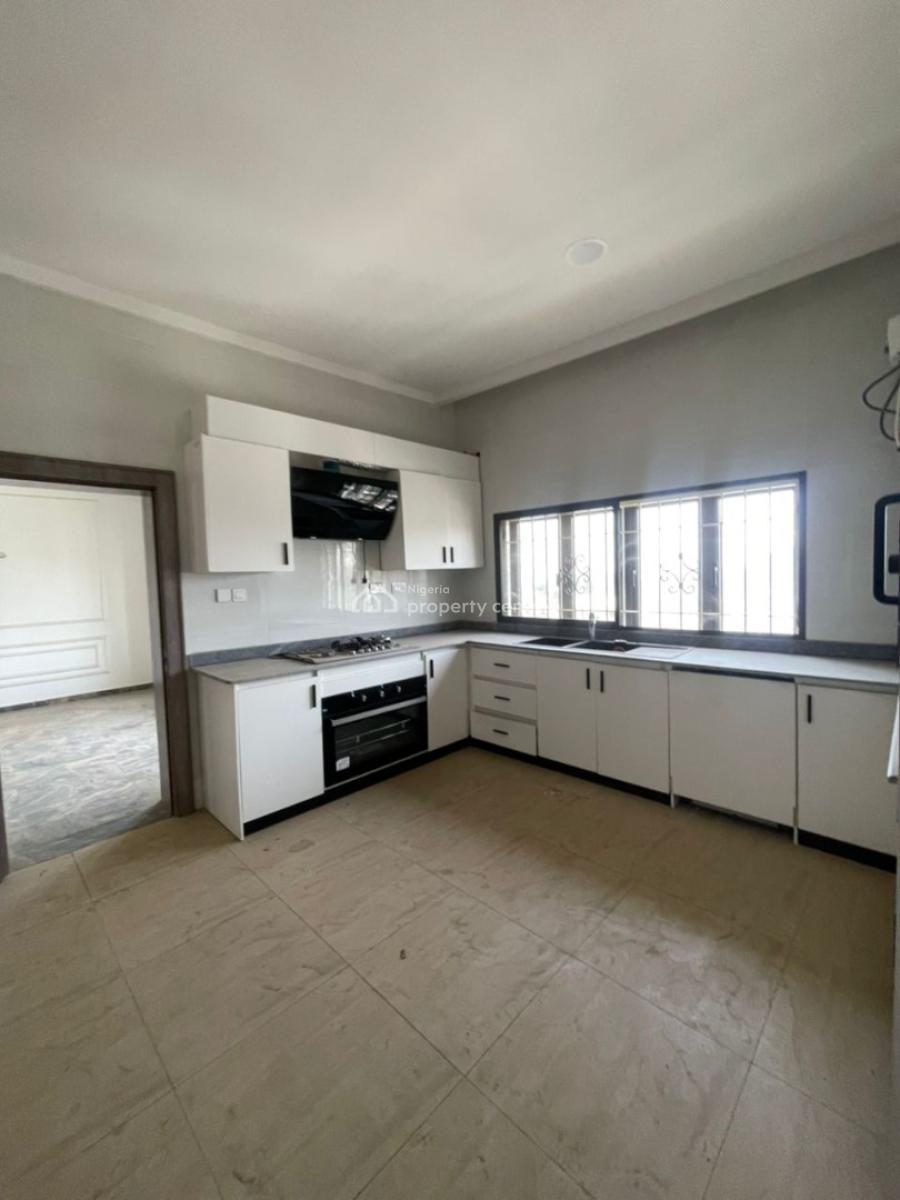 Luxury 3 Bedroom Apartment with a Generator, Elevator and a Gym, Asokoro District, Abuja, Flat / Apartment for Rent