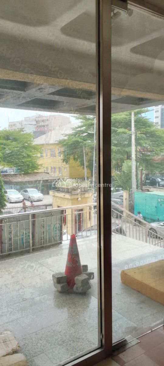 a Large Office Space Or Warehouse, Victoria Island, Victoria Island (vi), Lagos, Office Space for Rent