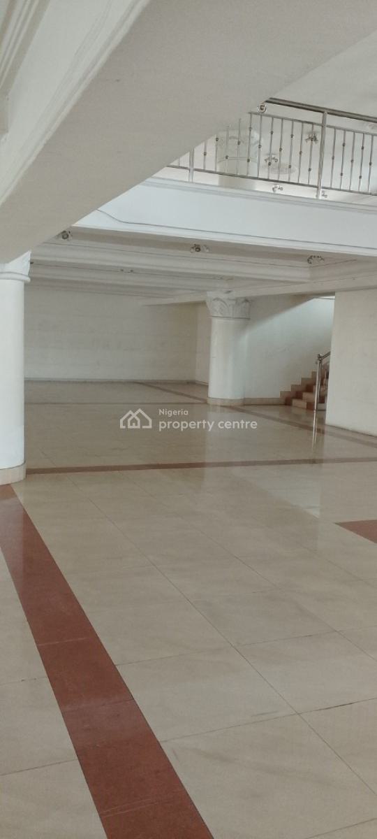 a Large Office Space Or Warehouse, Victoria Island, Victoria Island (vi), Lagos, Office Space for Rent