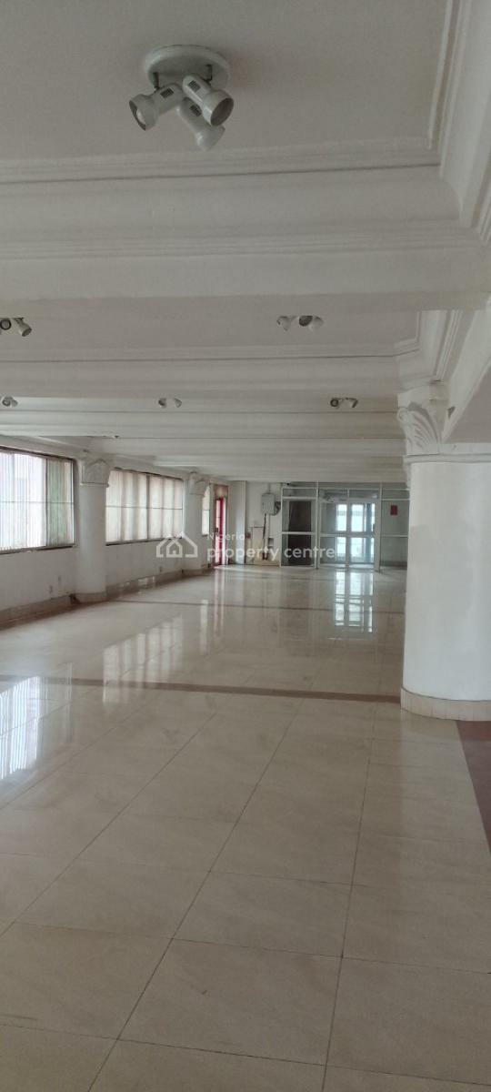 a Large Office Space Or Warehouse, Victoria Island, Victoria Island (vi), Lagos, Office Space for Rent