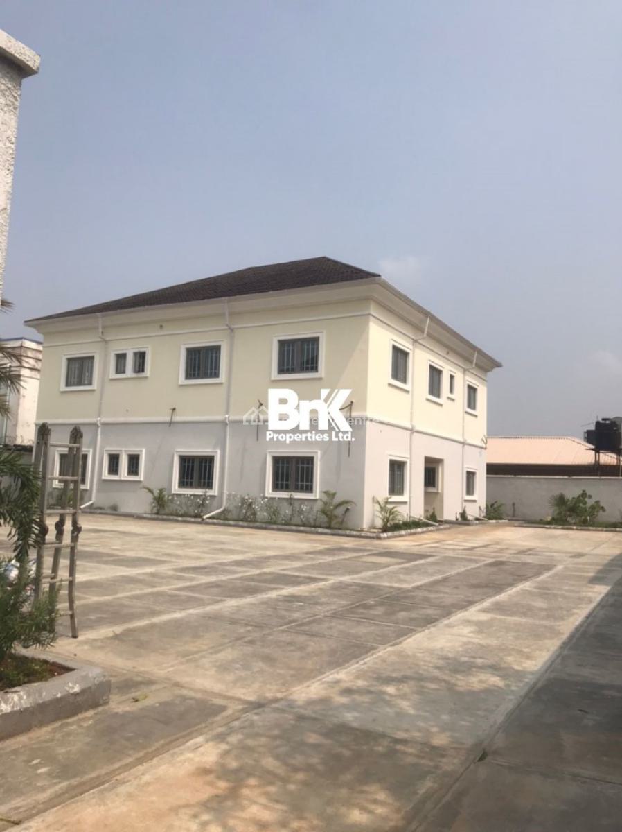 Brand New 4units of Modern 3-bedroom Apartment with Bq, Lekki Phase 1, Lekki, Lagos, Flat / Apartment for Rent