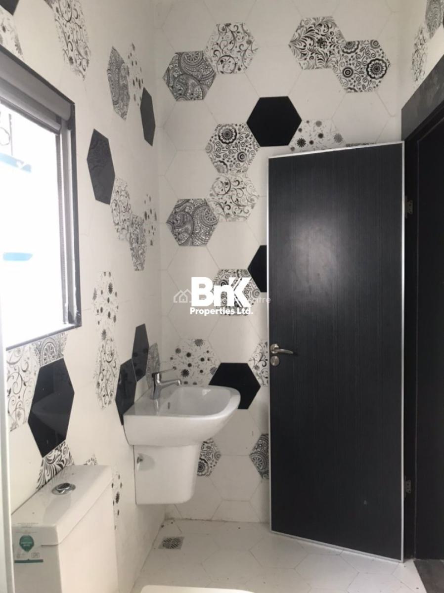 Brand New 4units of Modern 3-bedroom Apartment with Bq, Lekki Phase 1, Lekki, Lagos, Flat / Apartment for Rent