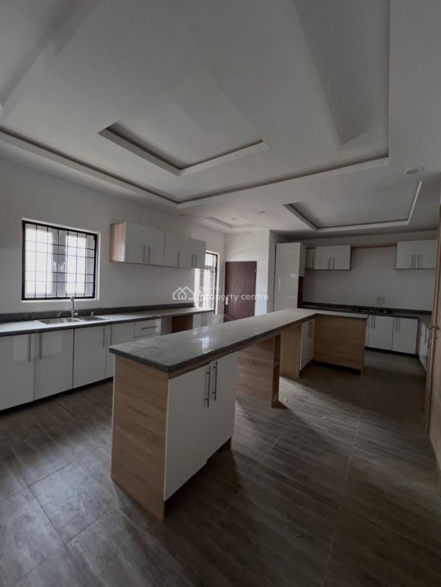 Lovely 6bedroom Fully Detached Duplex with 2bedroom Bq and a Pool, Guzape District, Abuja, Detached Duplex for Sale