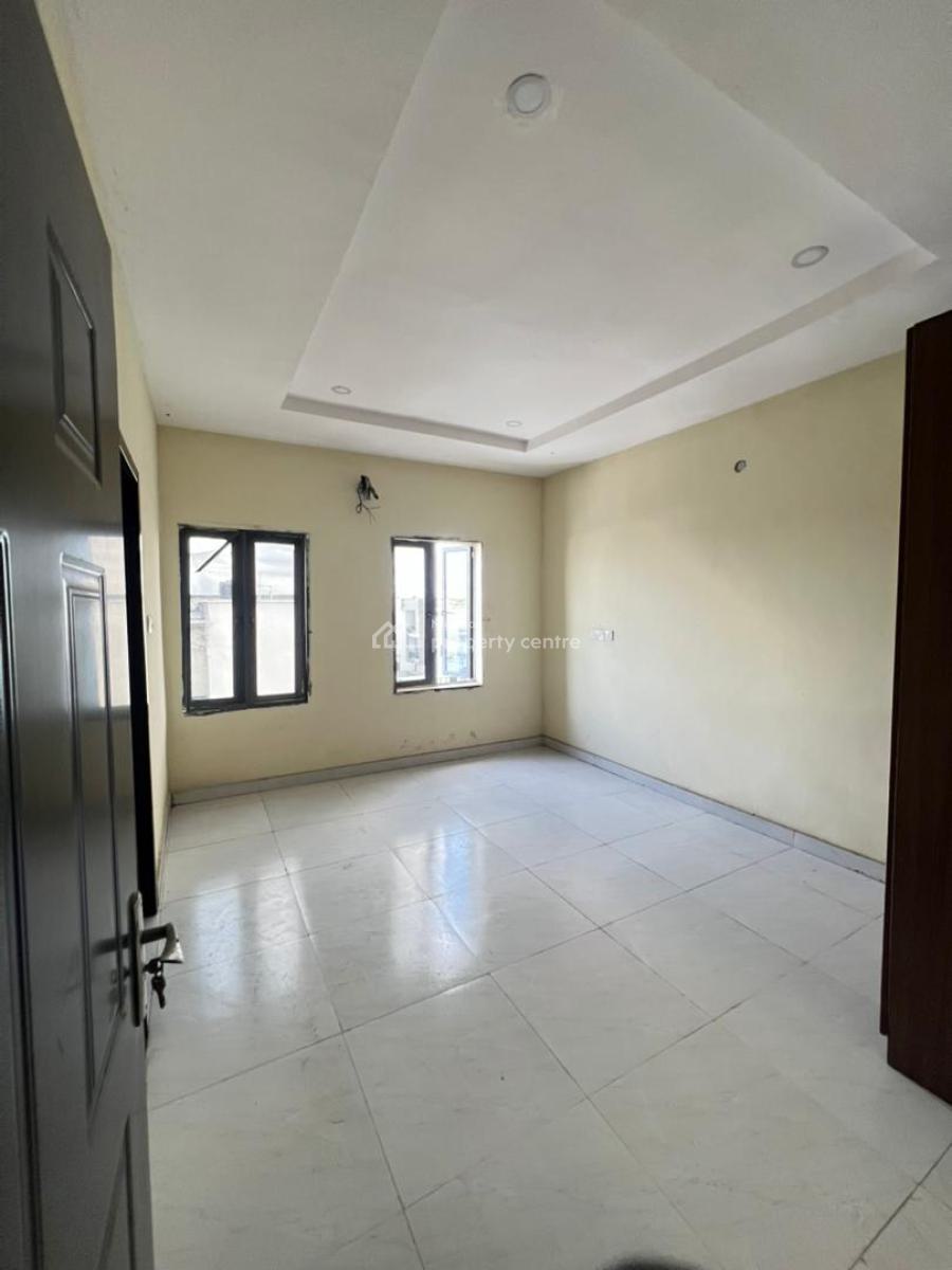 3 Bedroom Apartment, Orchid Road, Lekki, Lagos, Flat / Apartment for Sale