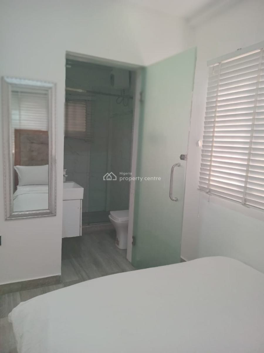 Fully Fitted and Furnished 1 Bedroom Flat in  Lekki Phase One, Off Admiralty, Lekki Phase 1, Lekki, Lagos, Mini Flat (room and Parlour) for Rent