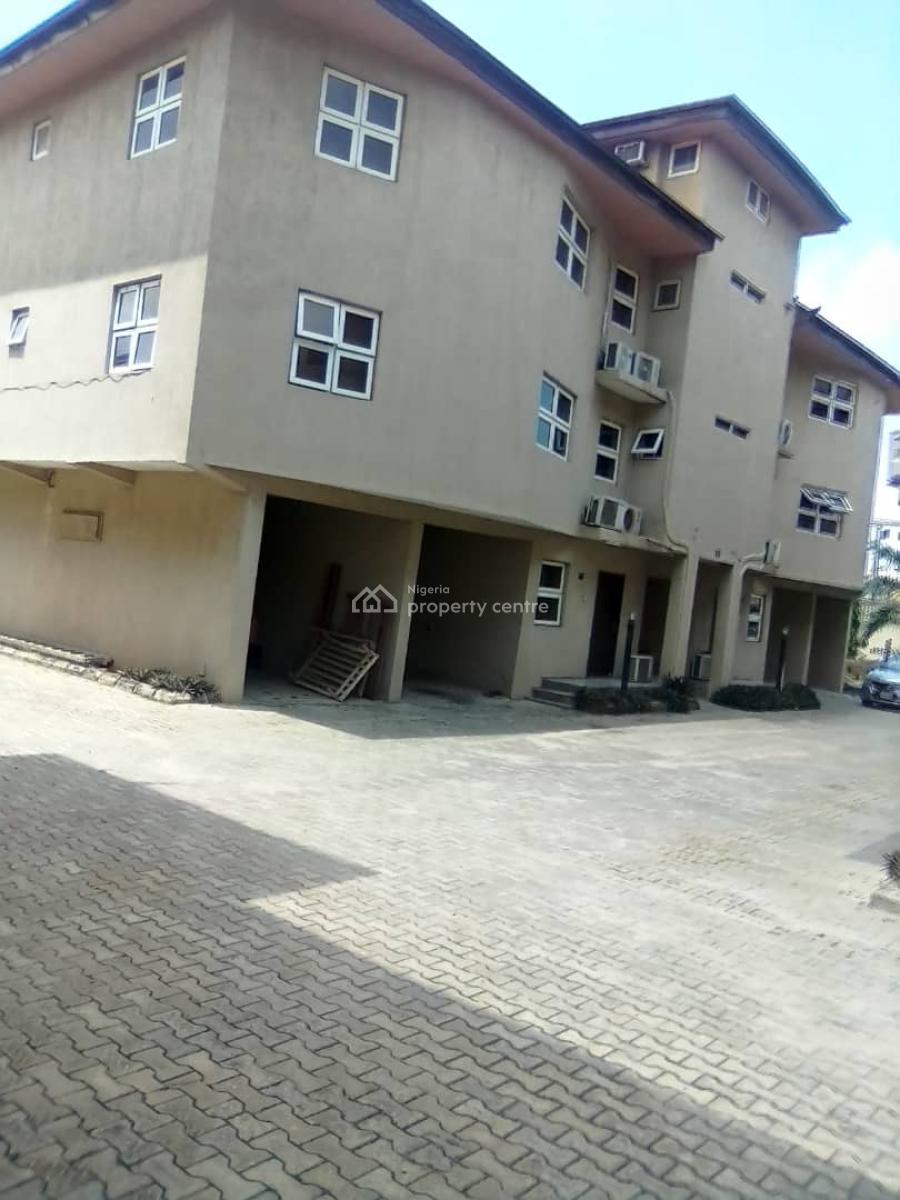 8nos of 3 Bedrooms, 4nos of 1 Bedroom, 2 Attics Flat, 2nos of 4 Bed, Oniru, Victoria Island (vi), Lagos, Block of Flats for Sale