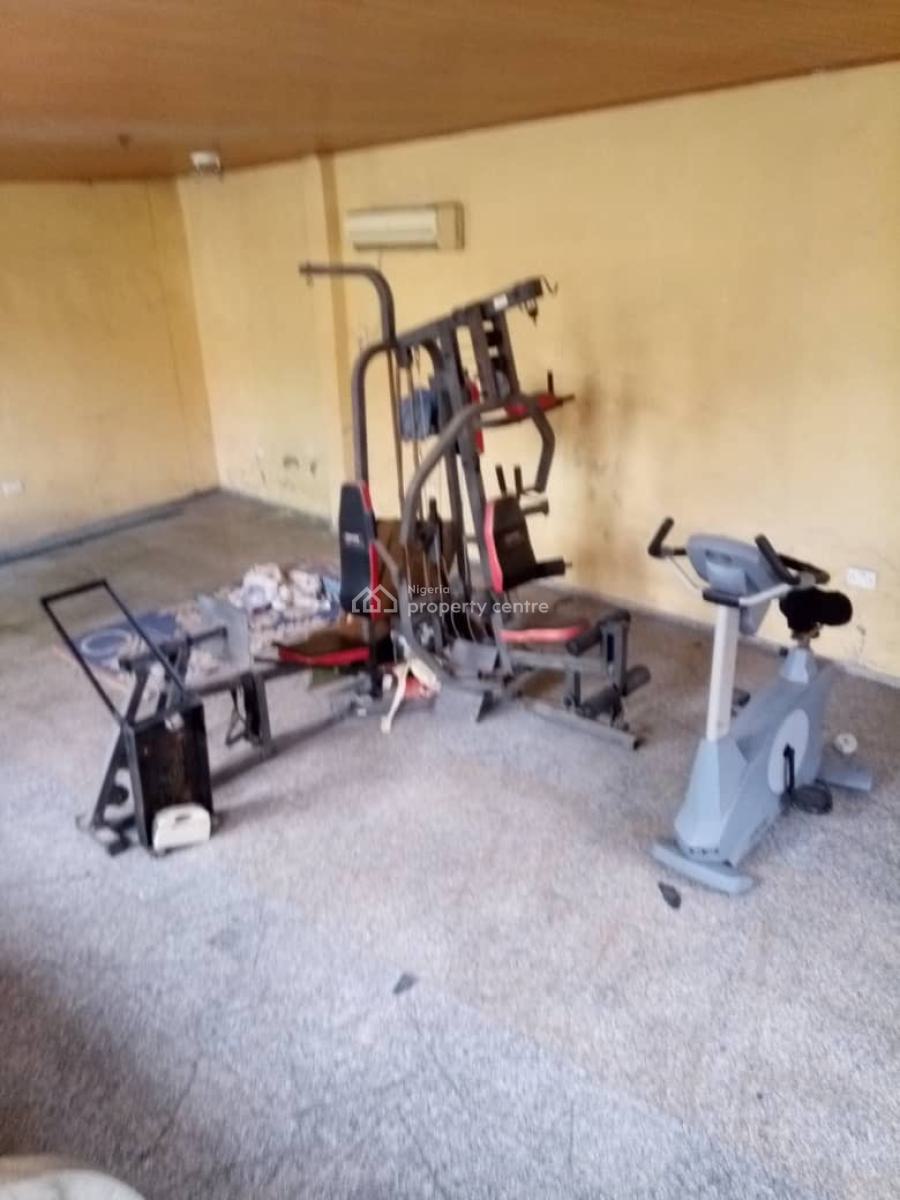 8nos of 3 Bedrooms, 4nos of 1 Bedroom, 2 Attics Flat, 2nos of 4 Bed, Oniru, Victoria Island (vi), Lagos, Block of Flats for Sale