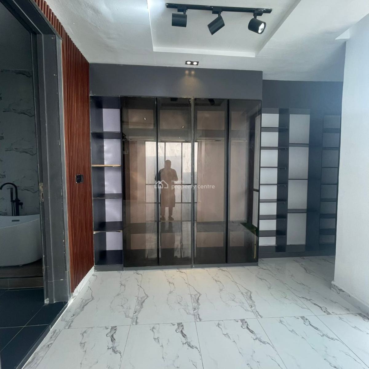 Exquisite 5 Bedroom Fully Detached Duplex with Bq & Swimming Pool, in a Very Secure Estate, Chevron, Lekki, Lagos, Detached Duplex for Sale