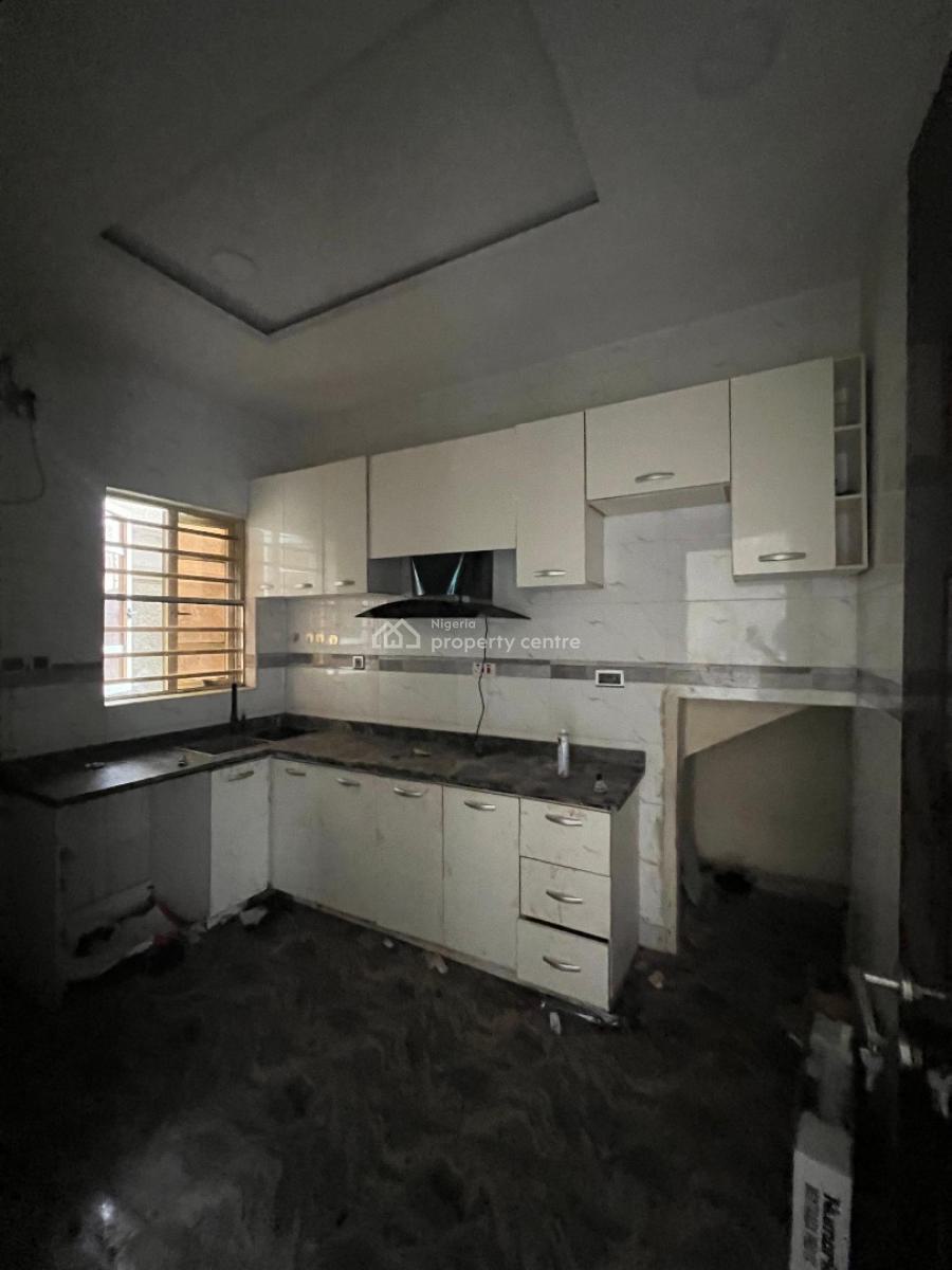 Two Bedroom Apartments, Chevron, Lekki, Lagos, Flat / Apartment for Sale