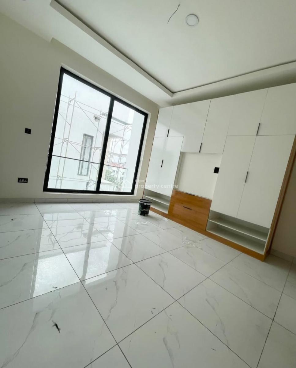 Serviced 2 Bedroom En-suite Flat with an Enclosed Fitted Kitchen, Cook, Ikate Elegushi, Lekki, Lagos, Flat / Apartment for Rent