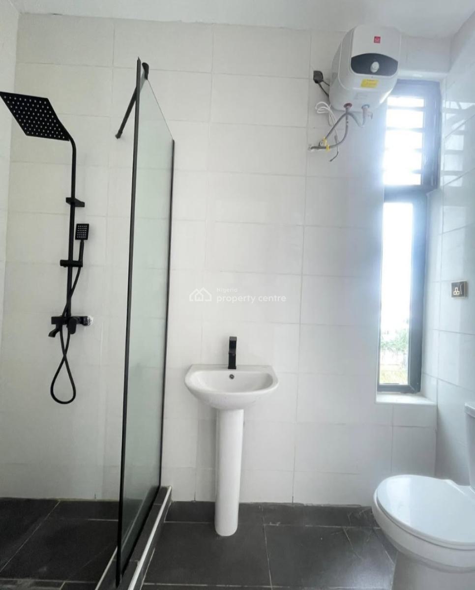 Serviced 2 Bedroom En-suite Flat with an Enclosed Fitted Kitchen, Cook, Ikate Elegushi, Lekki, Lagos, Flat / Apartment for Rent