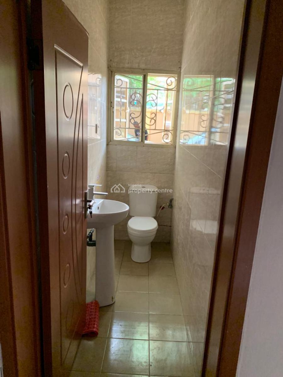 a Spacious Self Serviced 2 Bedroom Flat on The Ground Floor, Off Admiralty Way, Lekki Phase 1, Lekki, Lagos, Flat / Apartment for Rent