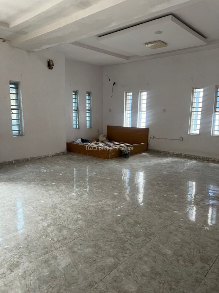 Standard and Luxury Master Bedroom Sharing Kitchen, Chevron Axis, Lekki, Lagos, Self Contain (single Rooms) for Rent