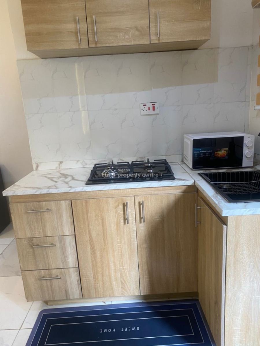 a Reliable and Convenient Studio Apartment, Hasstrup Street, Surulere, Lagos, Self Contain (single Rooms) Short Let