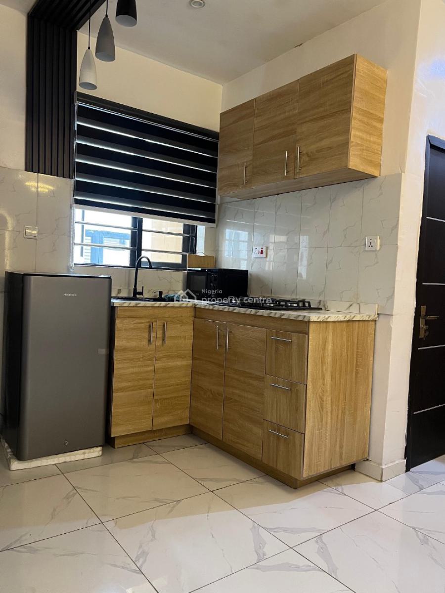a Reliable and Convenient Studio Apartment, Hasstrup Street, Surulere, Lagos, Self Contain (single Rooms) Short Let