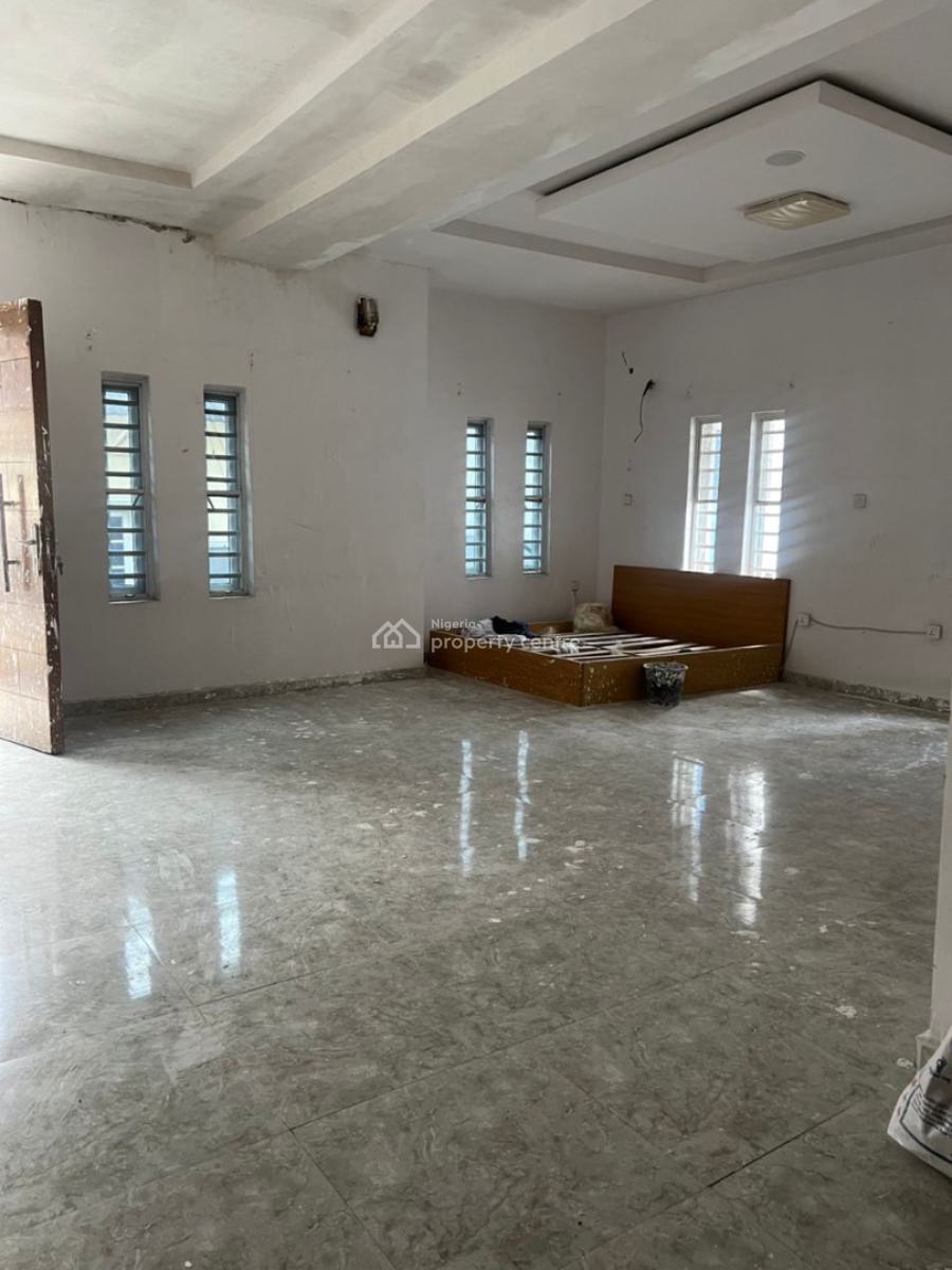 Luxury  Master Bedroom Upstairs with Suitable Power Supply, Chevy View Chevron, Lekki, Lagos, Self Contain (single Rooms) for Rent