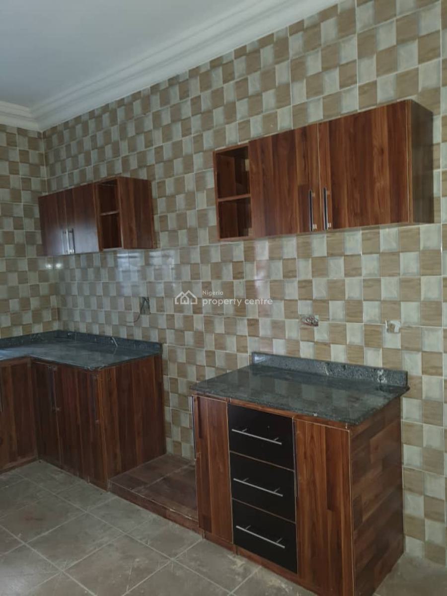 4 Bedrooms Detached House, Ade Oni Estate, Ojodu, Lagos, Detached Duplex for Sale