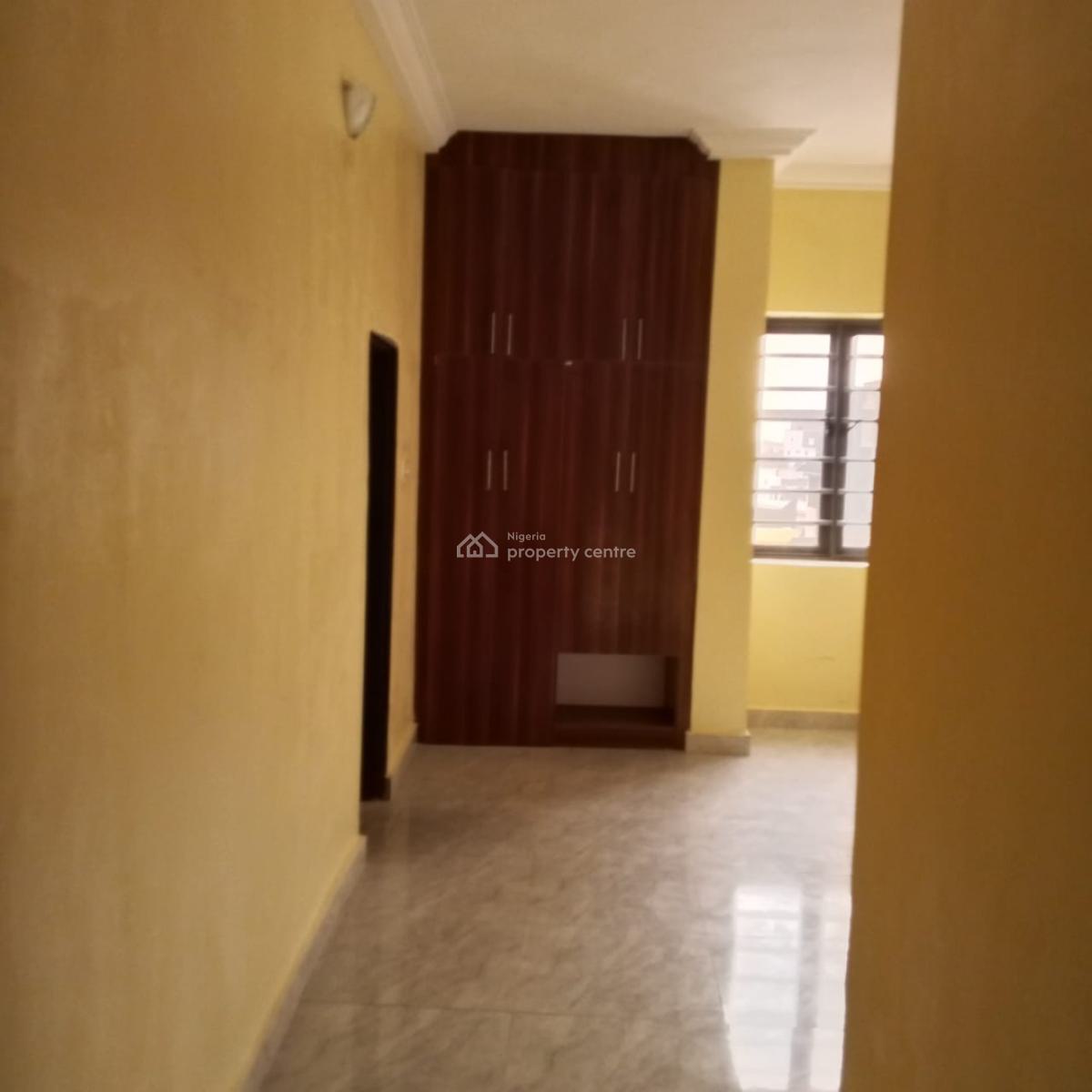 Luxury 3 Bedrooms Flat with Bq, Guzape District, Abuja, Flat / Apartment for Rent