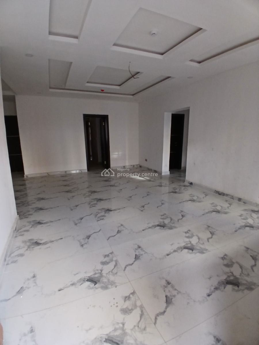 Newly Built and Serviced 2 Bedroom En-suite Flat with an Enclosed Fitt, Lekki Phase 1, Lekki, Lagos, Flat / Apartment for Rent