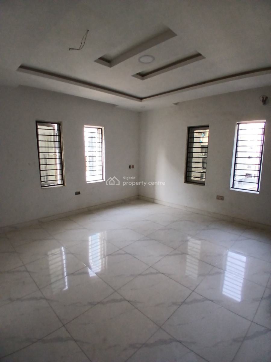 Newly Built and Serviced 2 Bedroom En-suite Flat with an Enclosed Fitt, Lekki Phase 1, Lekki, Lagos, Flat / Apartment for Rent