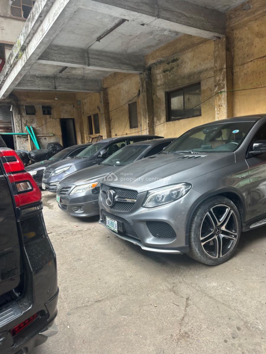 2775sqm Land with Demolishable Structure, Tinubu Square, Lagos Island, Lagos, Commercial Land for Sale