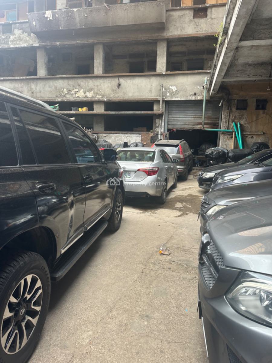 2775sqm Land with Demolishable Structure, Tinubu Square, Lagos Island, Lagos, Commercial Land for Sale